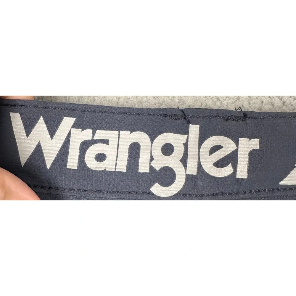 NEW Wrangler Shorts Mens 48 Navy Blue Cargo Hiking Outdoor Utility Stretch Waist